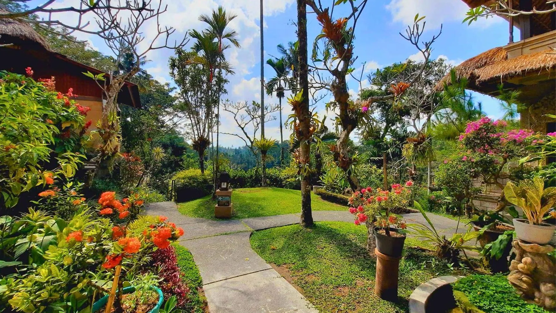 Ritika 1 Bedroom Deluxe Garden View Zn238 Ubud
